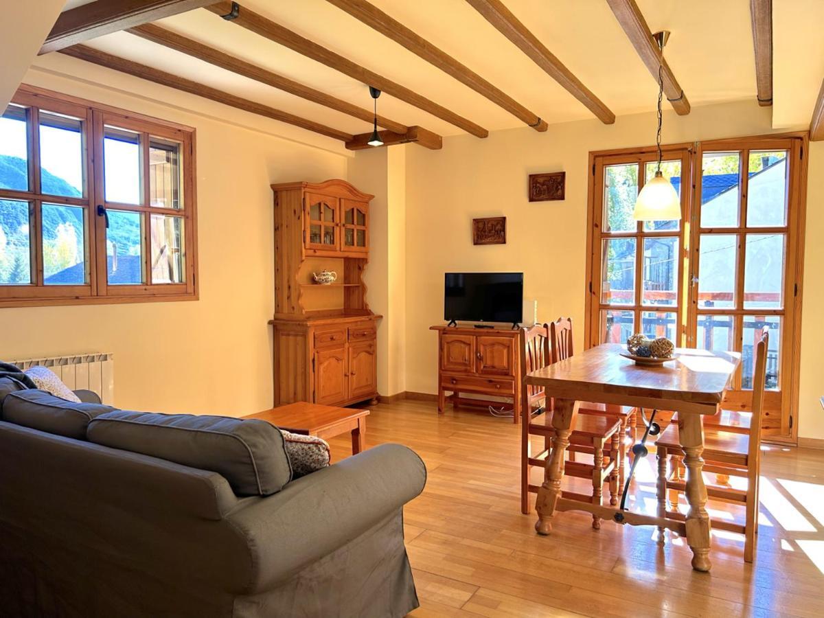 Duplex Familiar I De Muntanya A Escalo By Rural D'Aneu Apartment Bagian luar foto