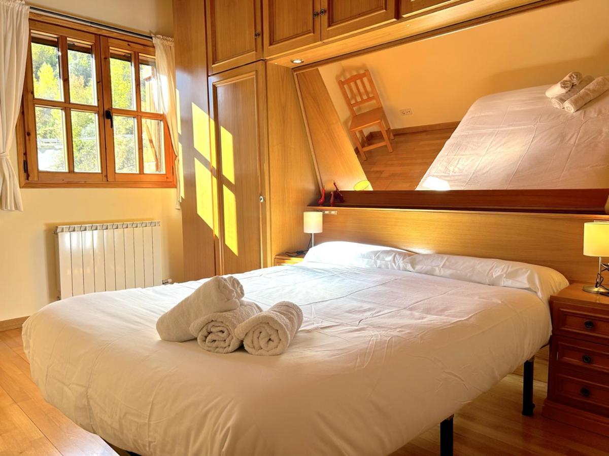 Duplex Familiar I De Muntanya A Escalo By Rural D'Aneu Apartment Bagian luar foto